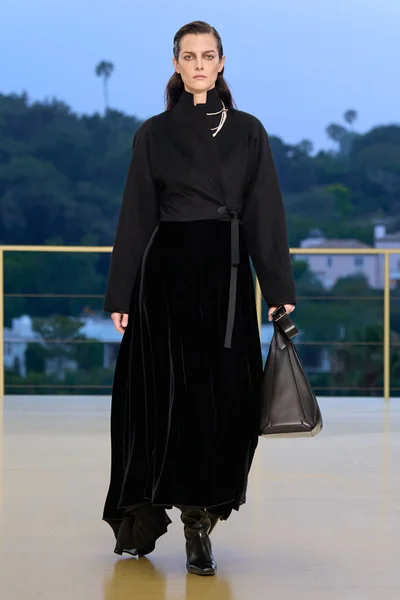 Look 43